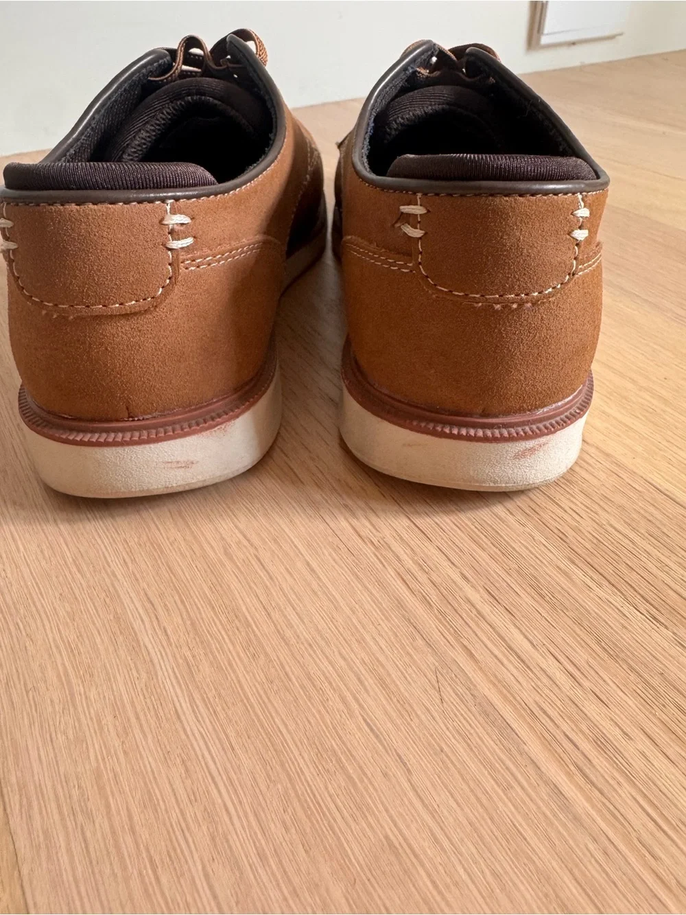 Boys Nordstrom Brown Suede (no tie) sneakers. Size 5